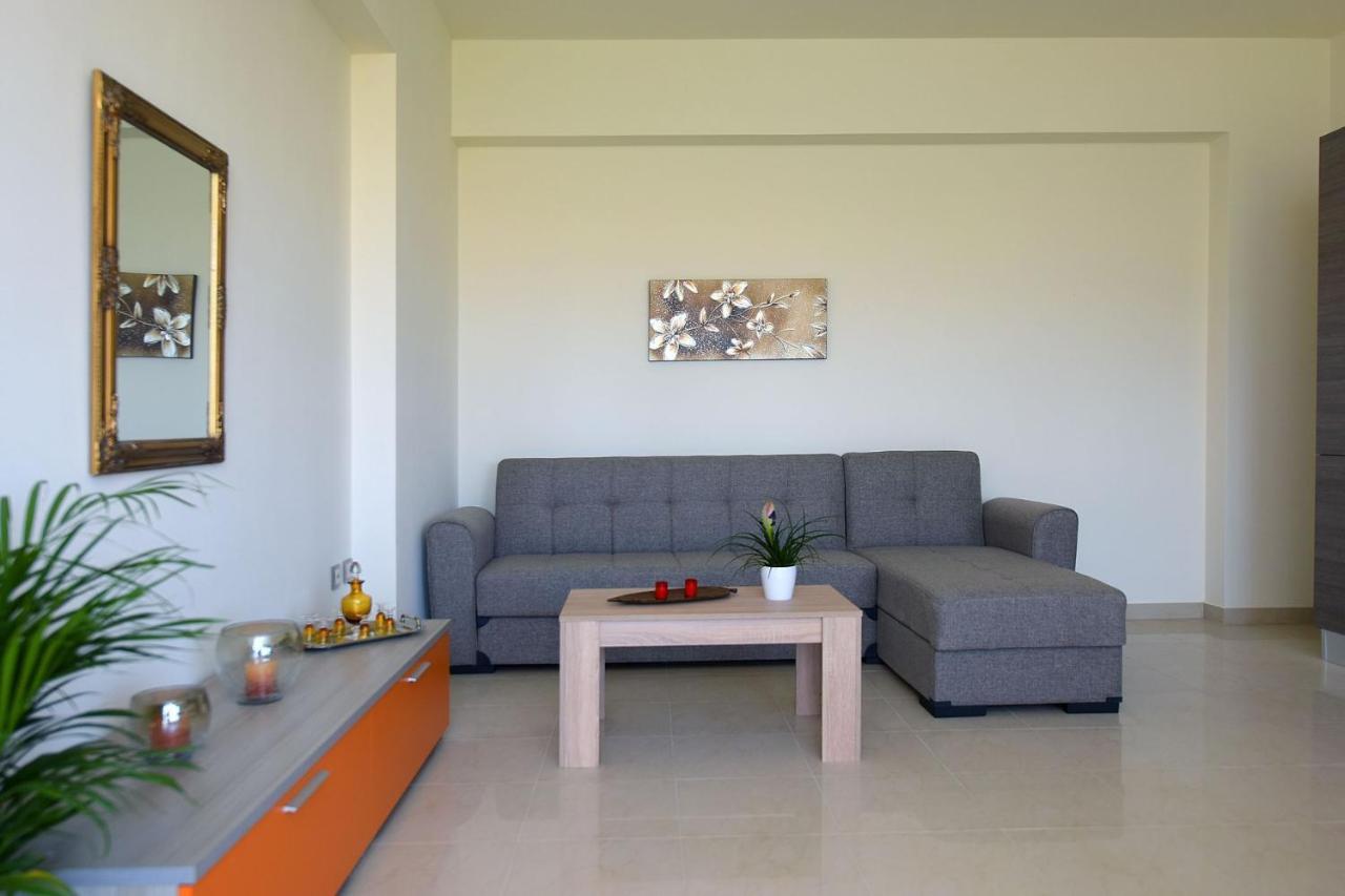 Stelia Luxury Apartments Kalavarda Экстерьер фото