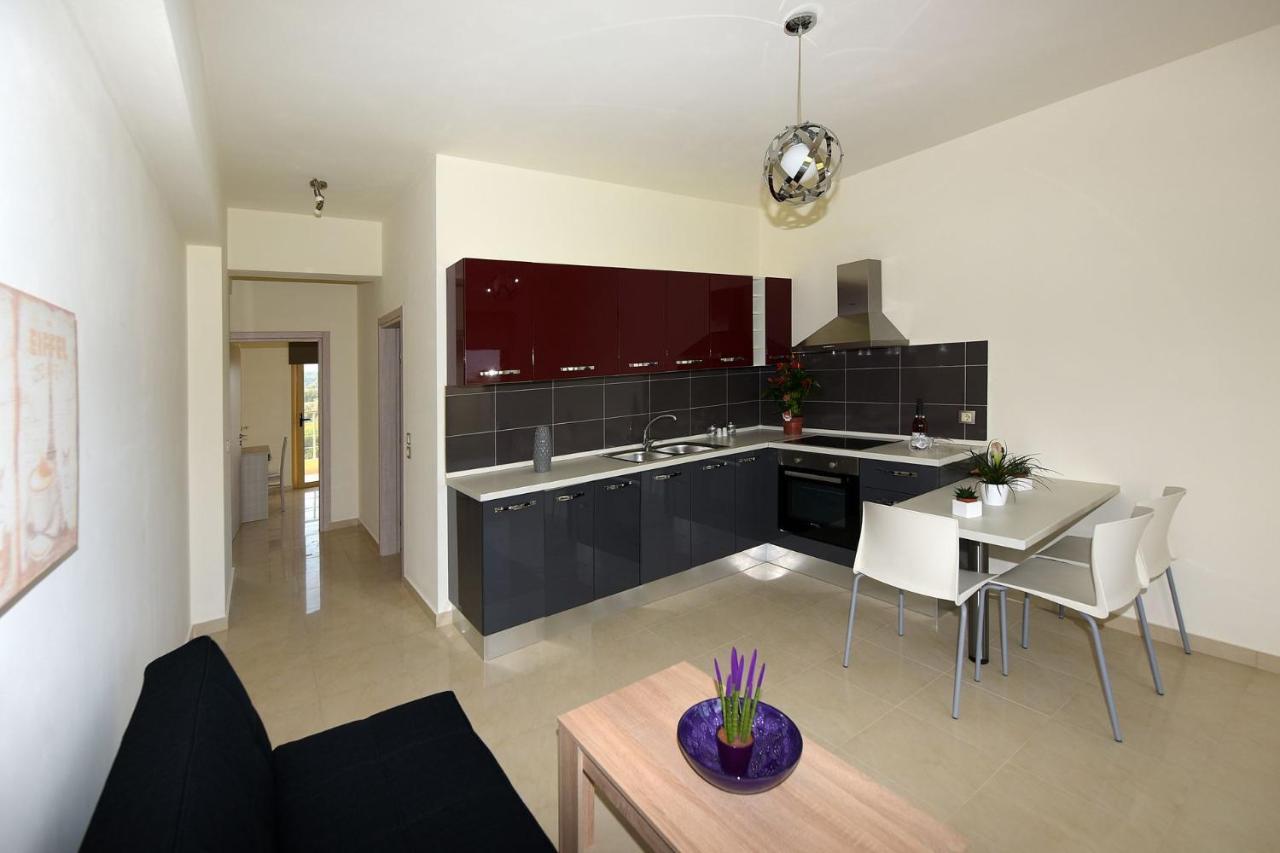 Stelia Luxury Apartments Kalavarda Экстерьер фото