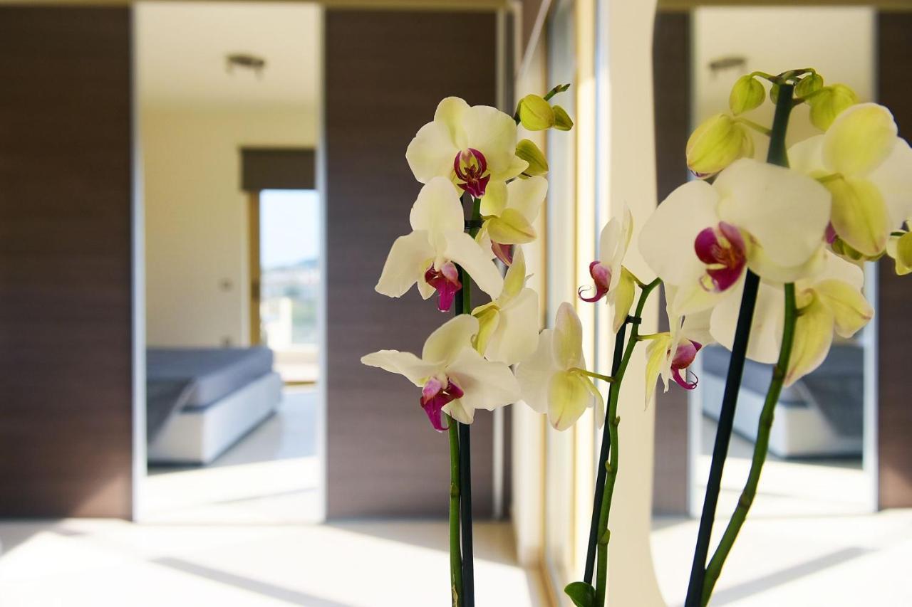 Stelia Luxury Apartments Kalavarda Экстерьер фото