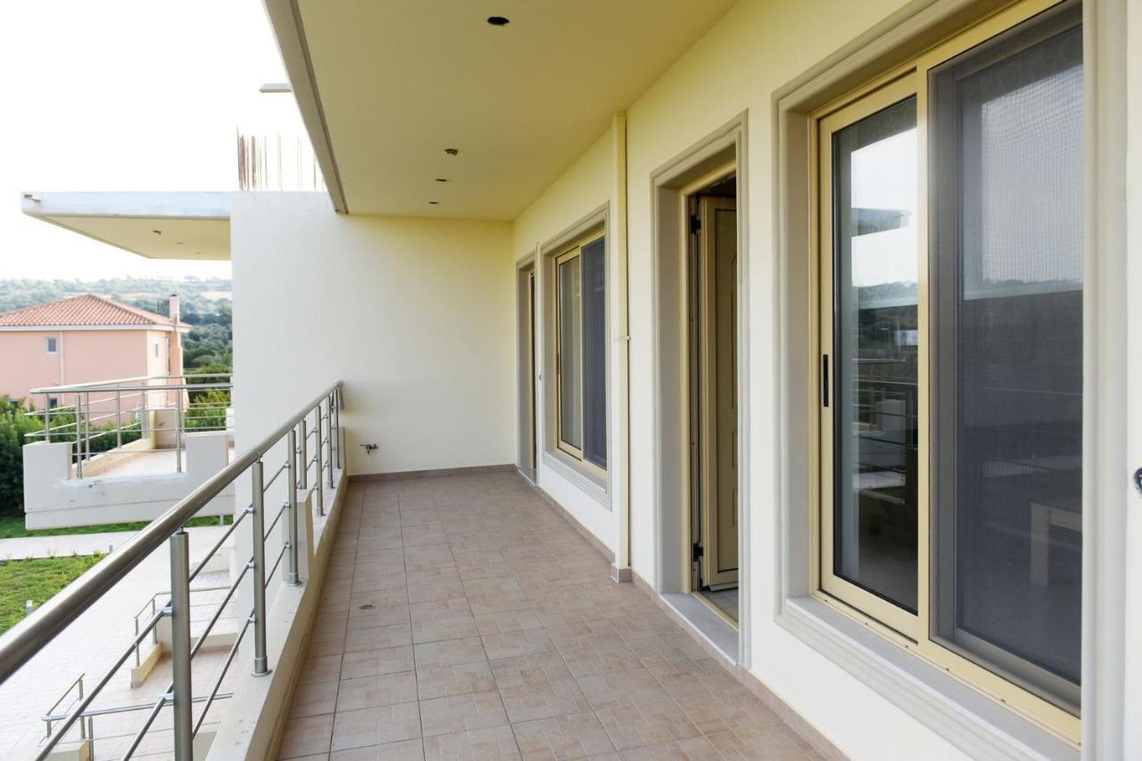 Stelia Luxury Apartments Kalavarda Экстерьер фото